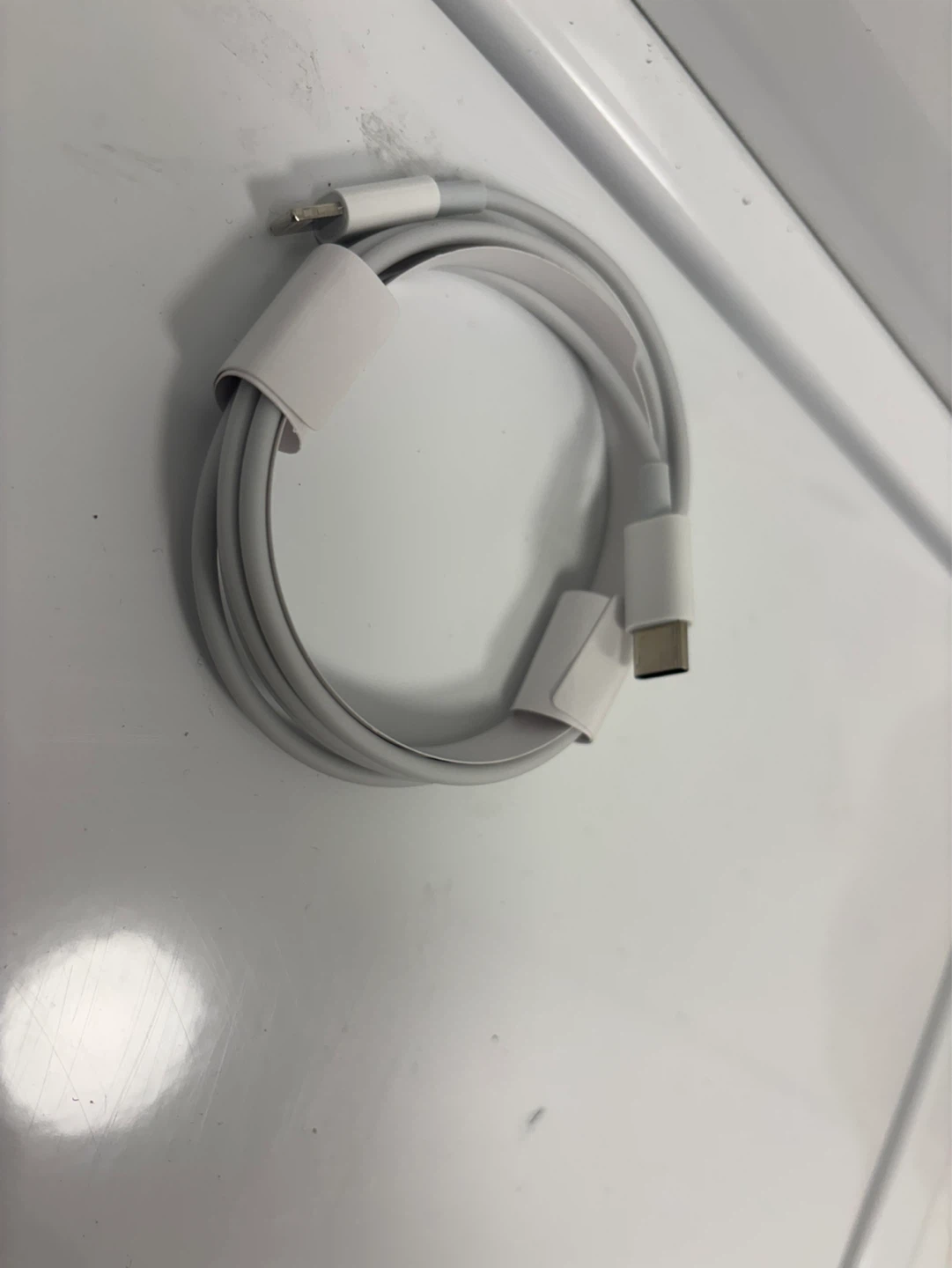 USB-C to Lightning Cable - photo 2
