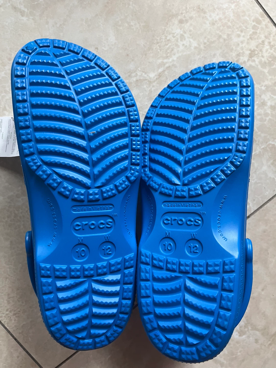 Crocs Classic Clog Shoes - Blue - Size 10/12 M - photo 2