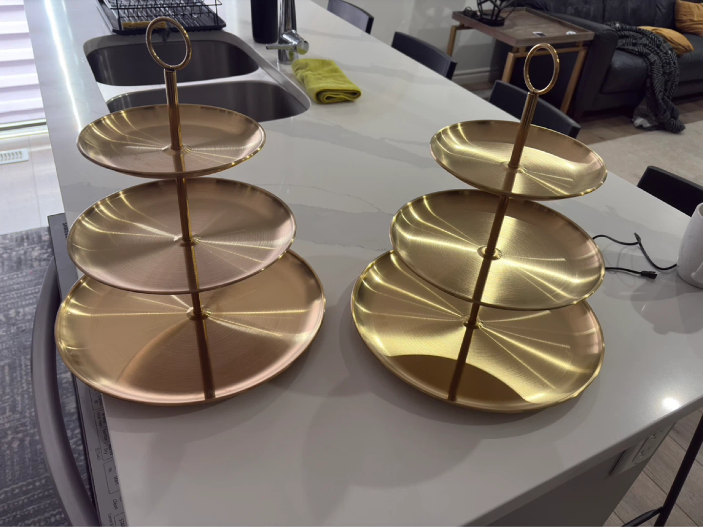 Set of 2 Gold 3-Tier Serving Stands - photo 3