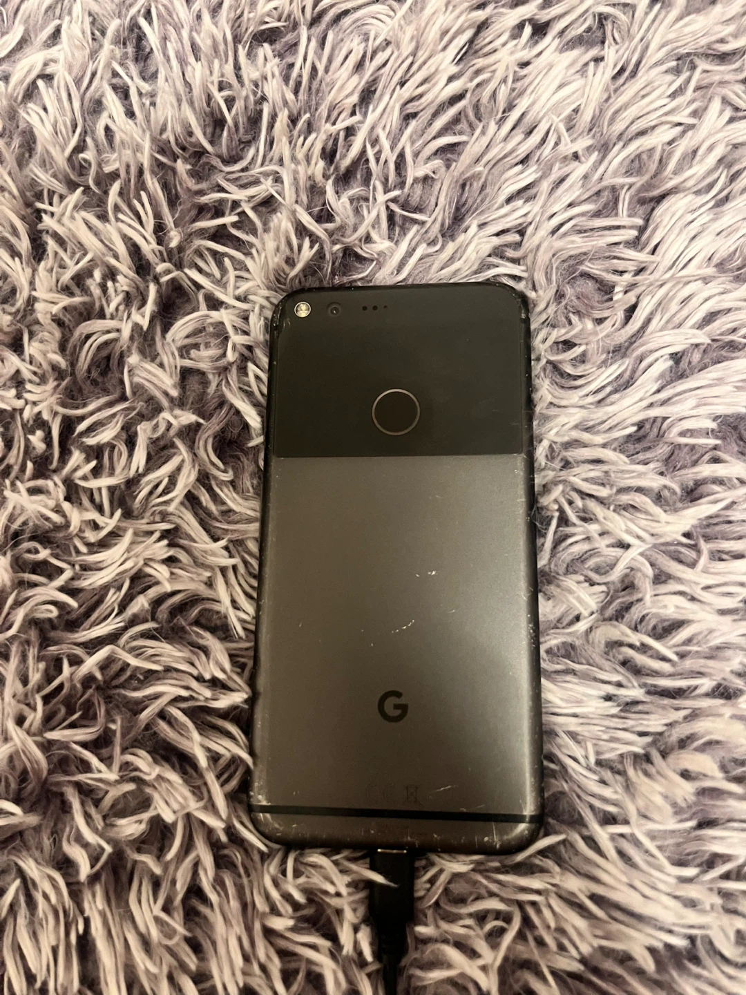 Google Pixel Smartphone - photo 2