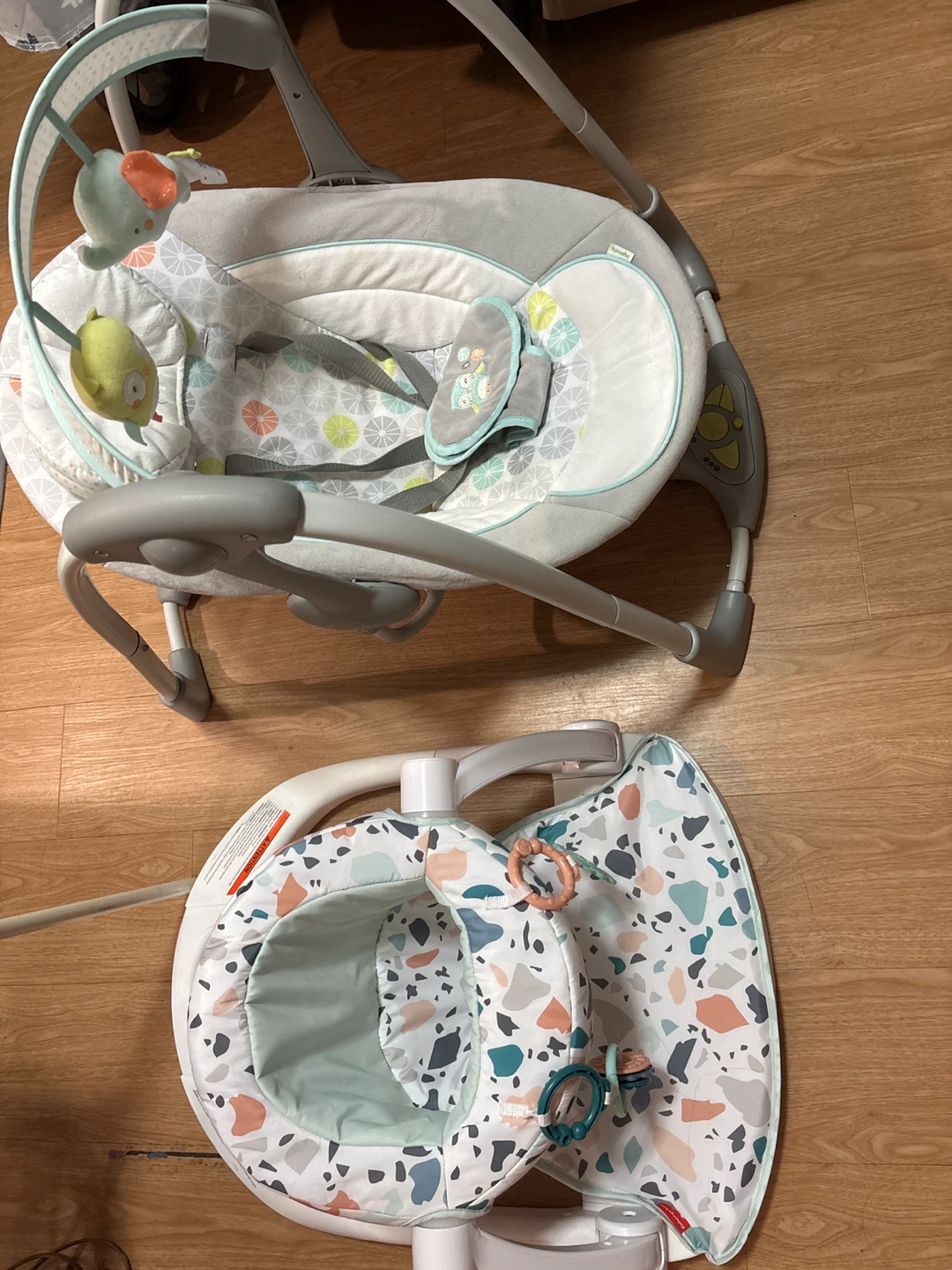 Fisher-Price Deluxe Baby Swing and Infant Seat