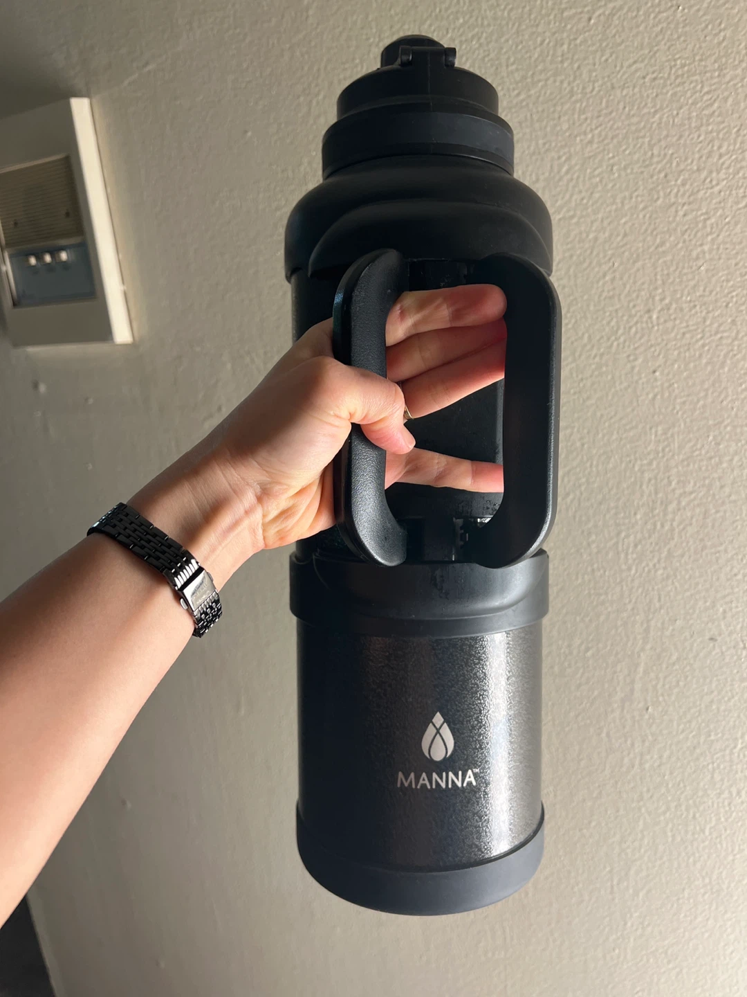 Manna 4L Water Bottle with Handle - photo 2