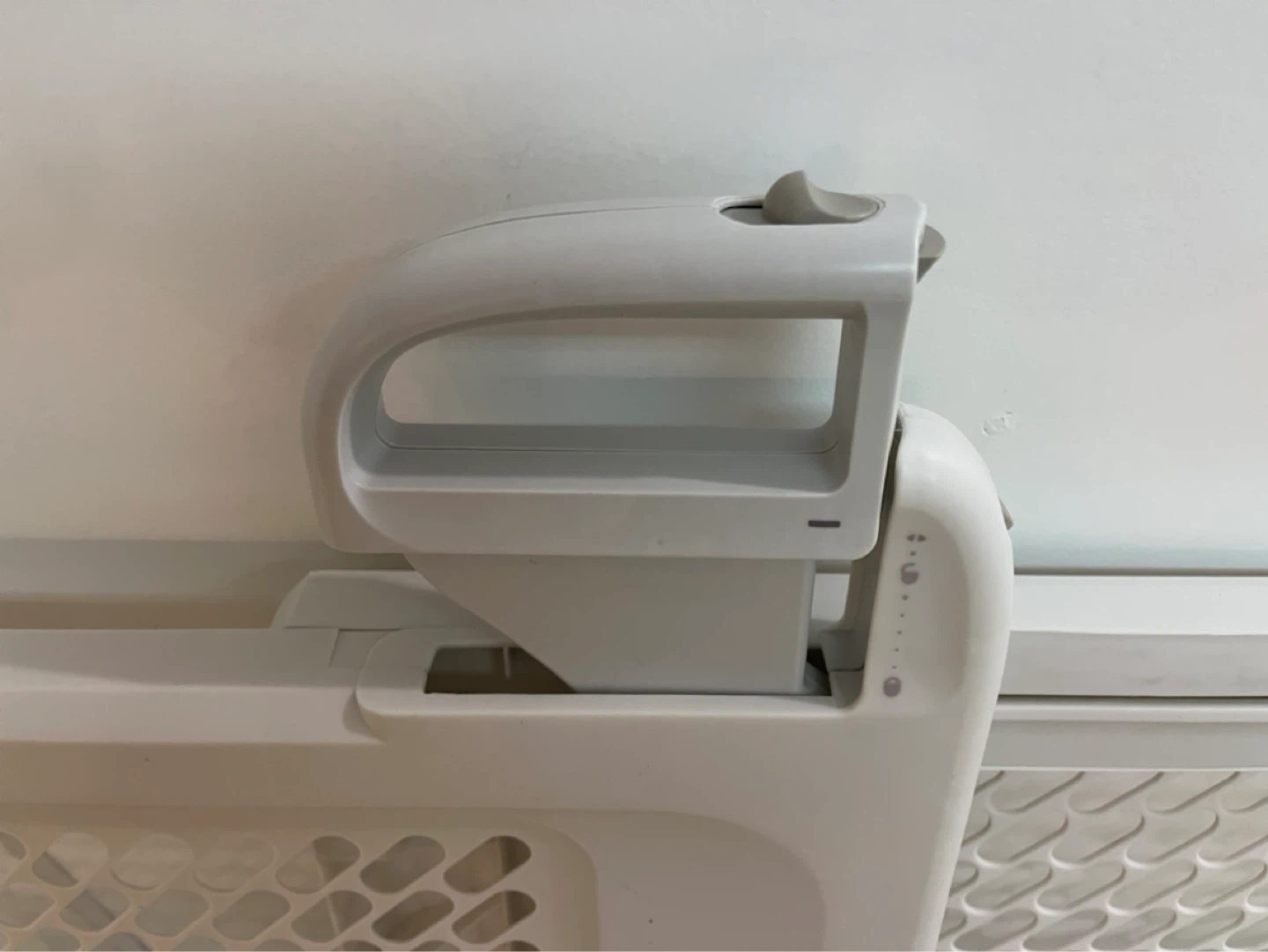 Safety 1st White Baby Gate or Dog Gate / like new - photo 5