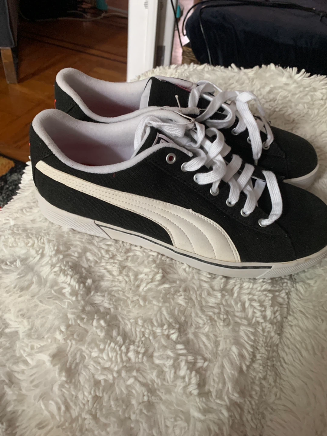 Puma Black and White Low Top Sneakers - US 9.5 - photo 2