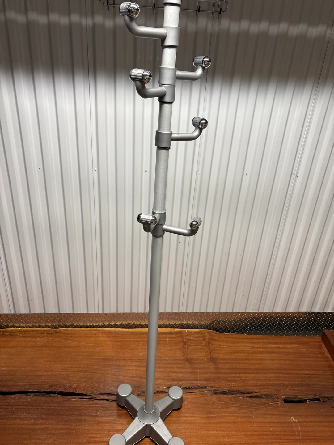 Silver Metal Coat Rack with 8 Hooks