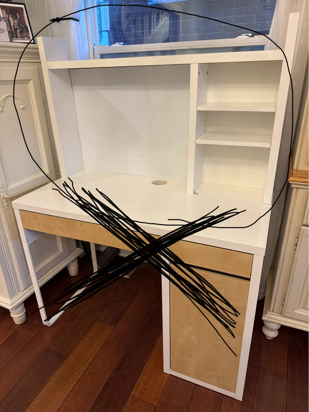White Micke hutch and shelves