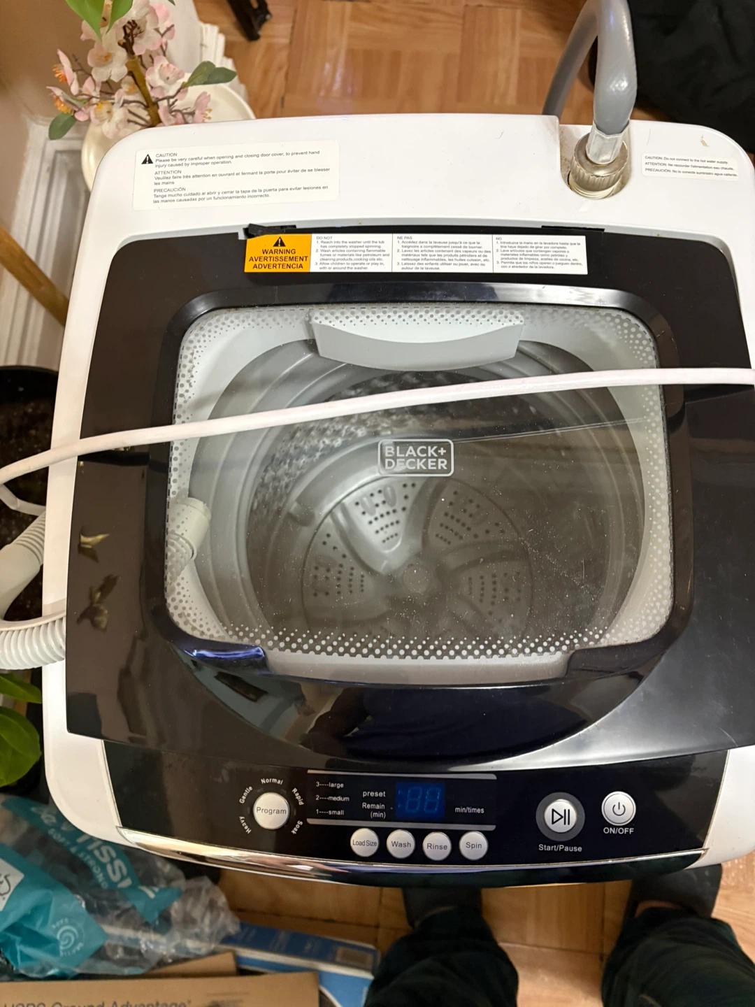 Black+Decker Compact Clothes Washer - photo 3