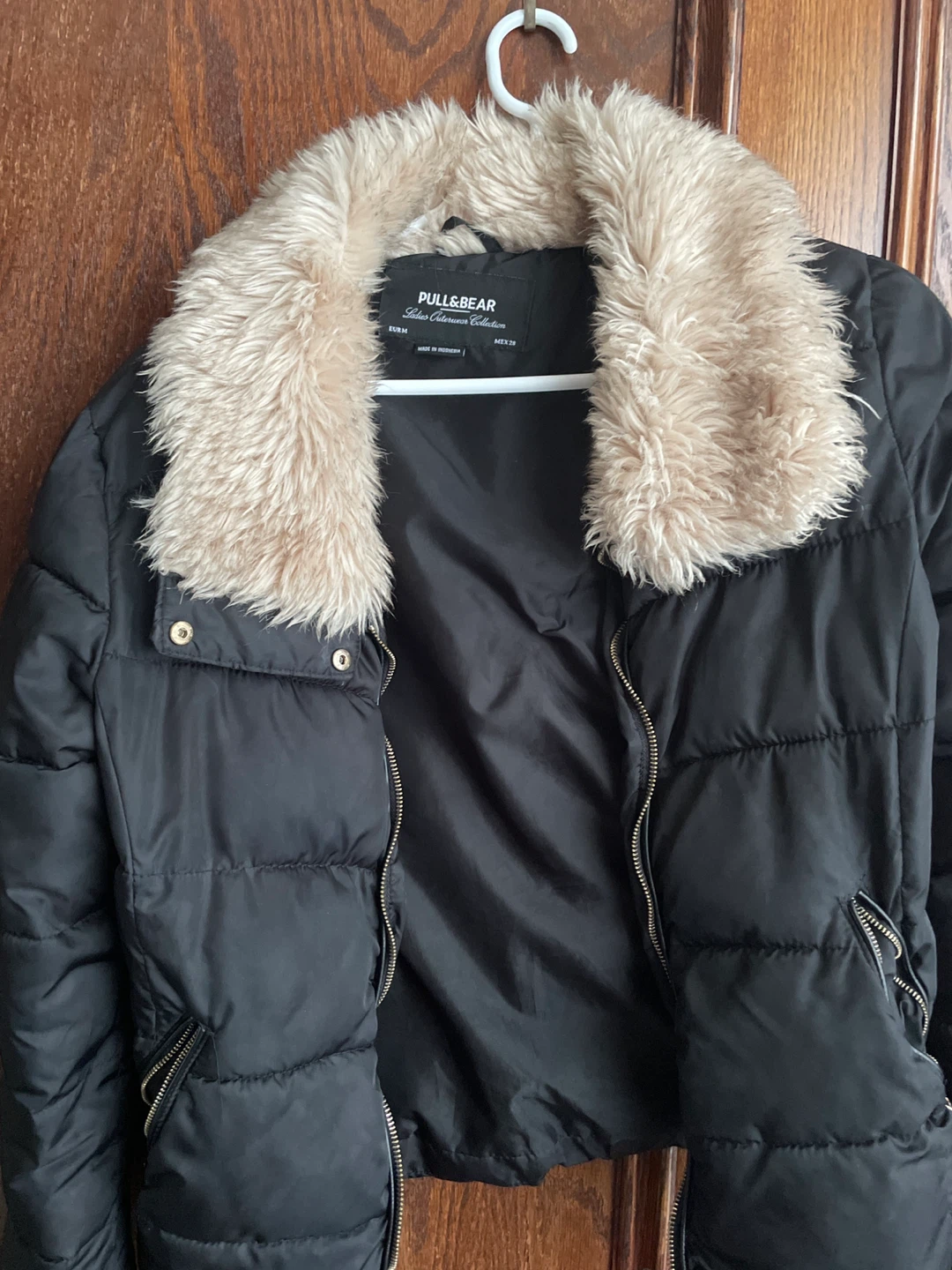 Pull & Bear Puffer Jacket with Faux Fur Collar - Size M