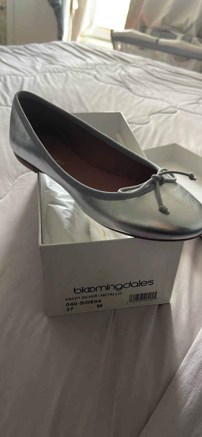 Bloomingdale's Kacey Silver Metallic Ballet Flats Size 37