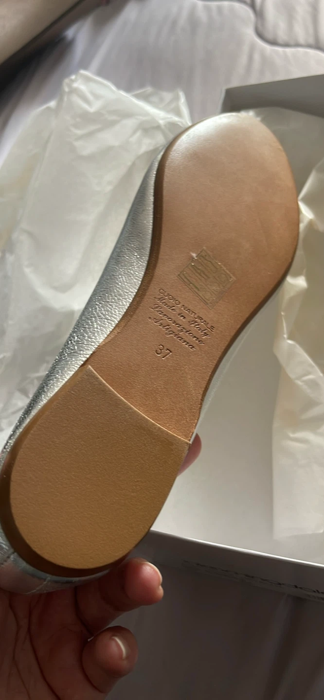 Bloomingdale's Kacey Silver Metallic Ballet Flats Size 37 - photo 3