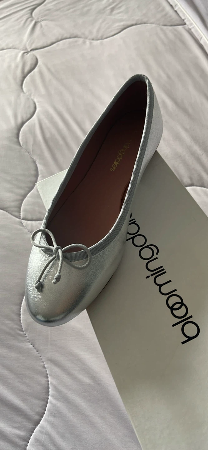 Bloomingdale's Kacey Silver Metallic Ballet Flats Size 37 - photo 2