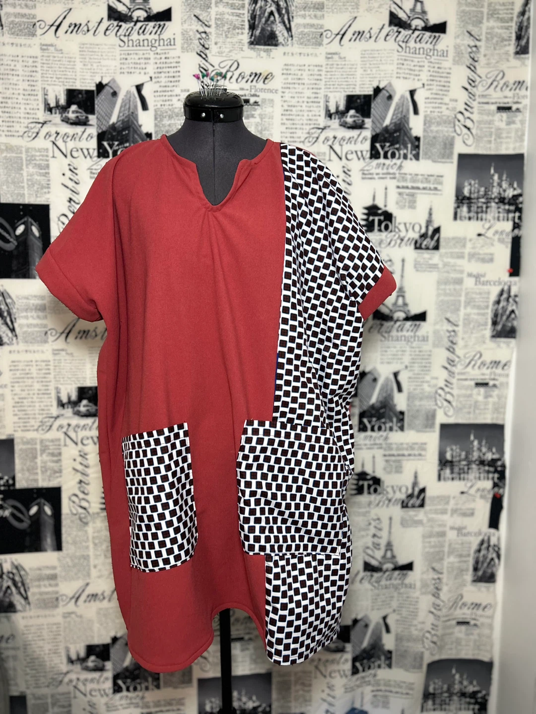Women's Casual Dress with Checkerboard Pockets - photo 2