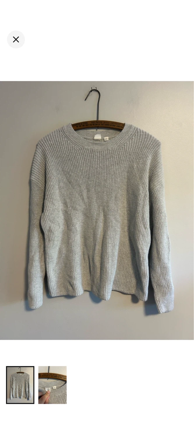 GAP Grey Ribbed Knit Sweater - Size L