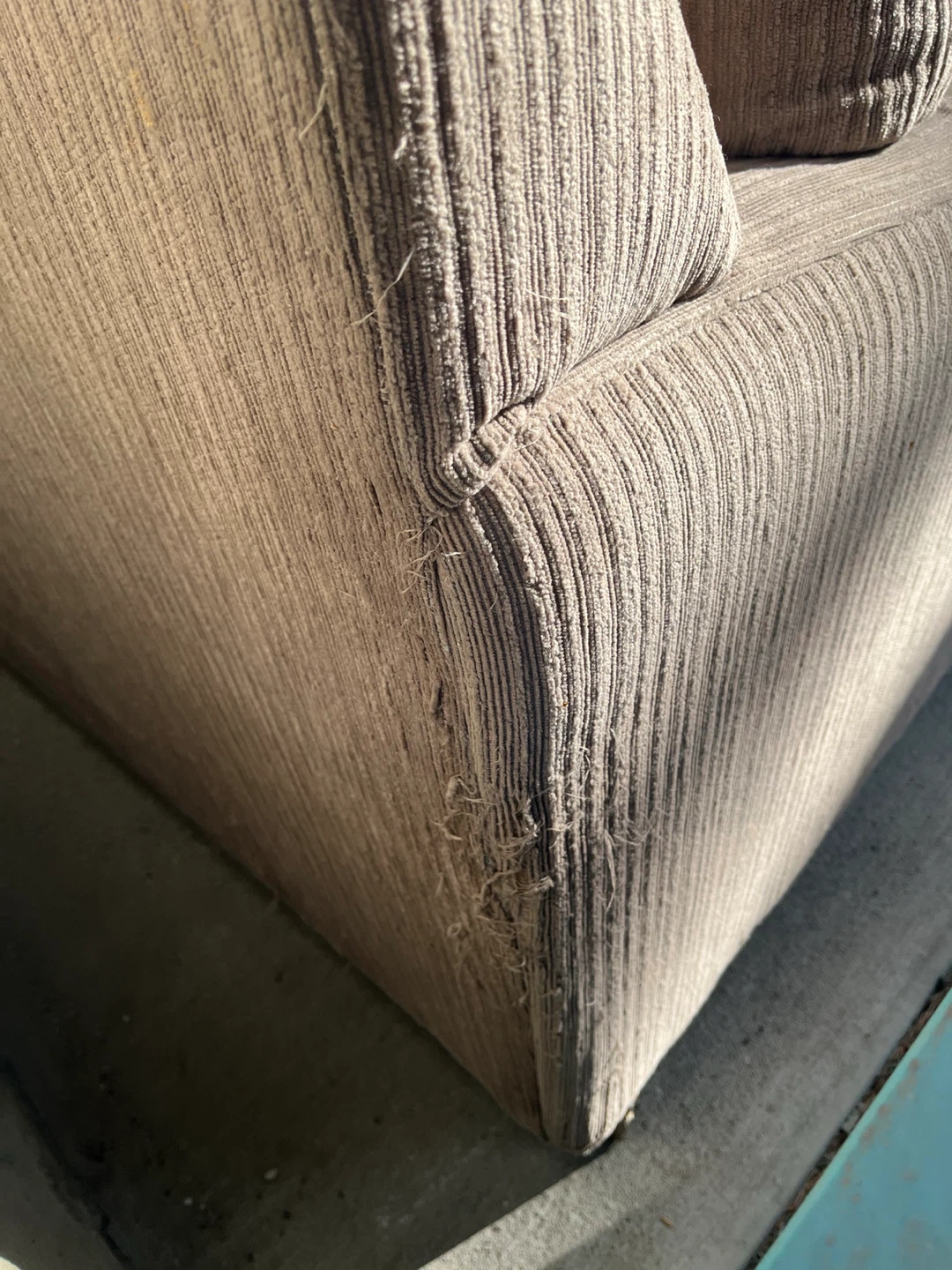 Comfortable Sofa - Beige Corduroy - photo 3