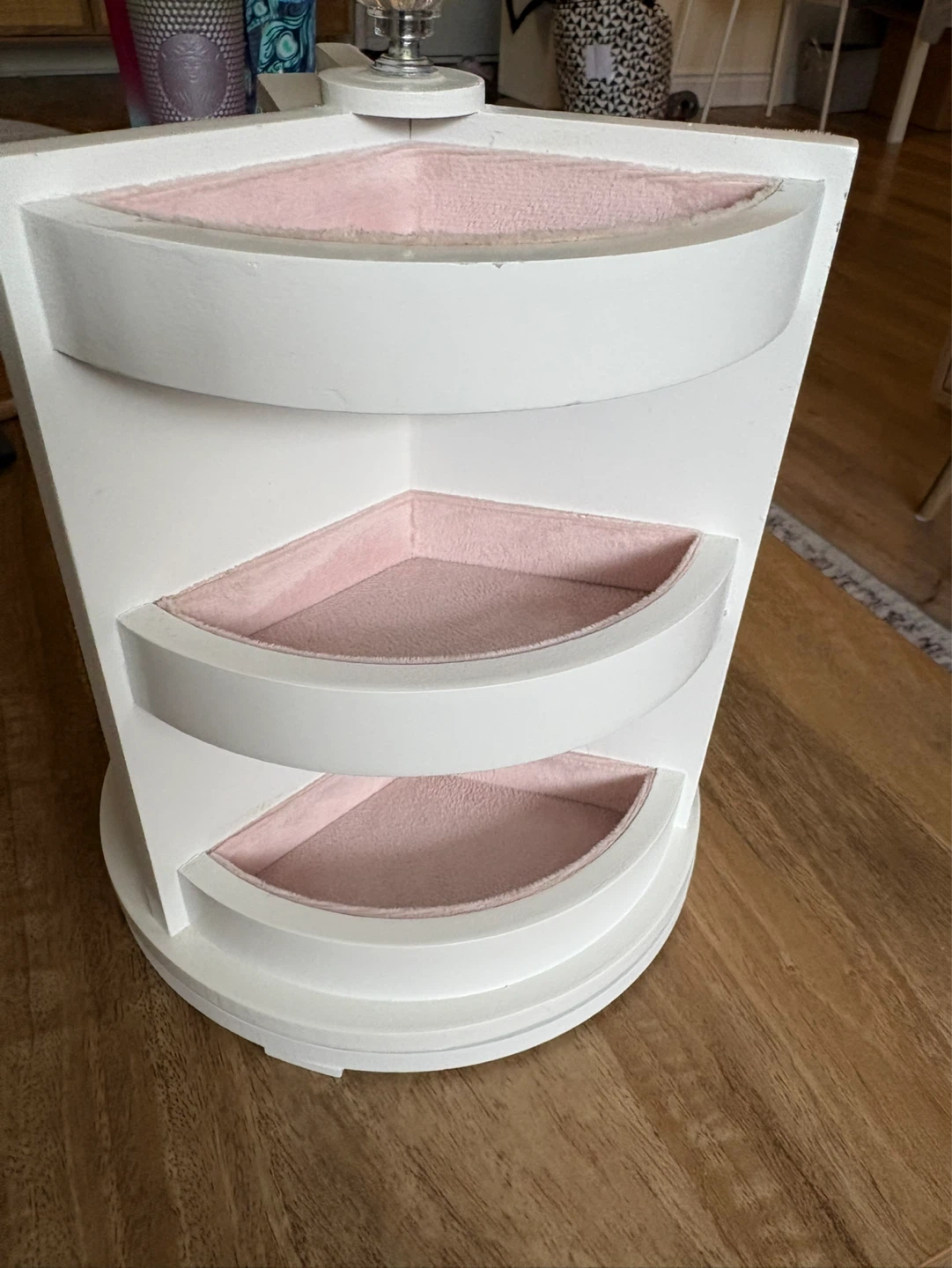 White Corner Jewelry Organizer with Pink Velvet Lining