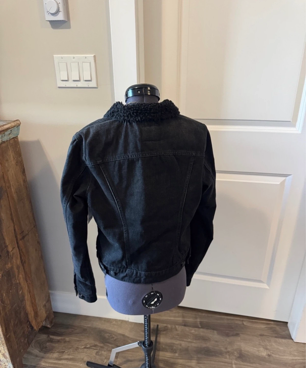 True religion faux shearling denim jacket - women’s medium - photo 3