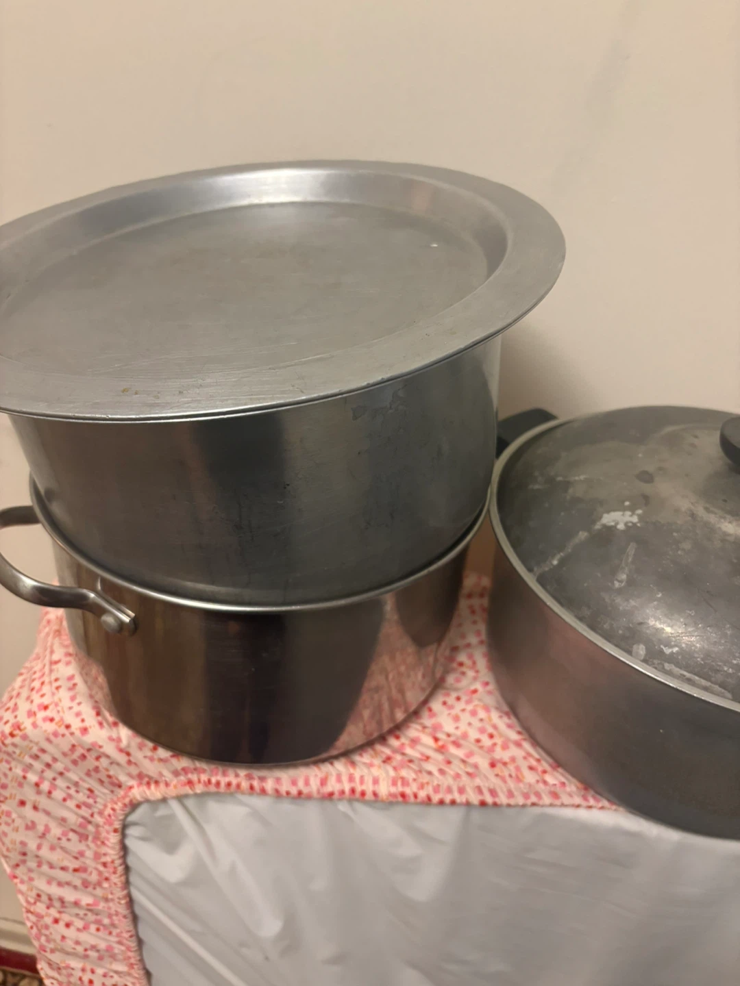 Aluminum Stock Pot with Lid and Stainless Steel Strainers - photo 2