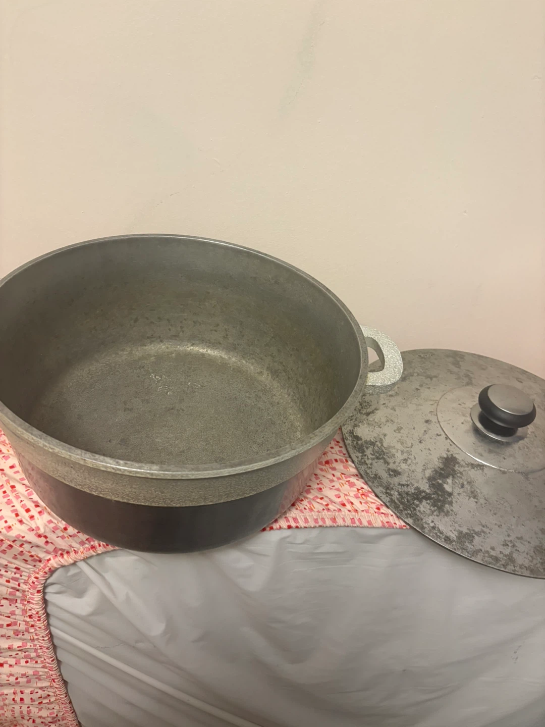 Aluminum Stock Pot with Lid and Stainless Steel Strainers - photo 5