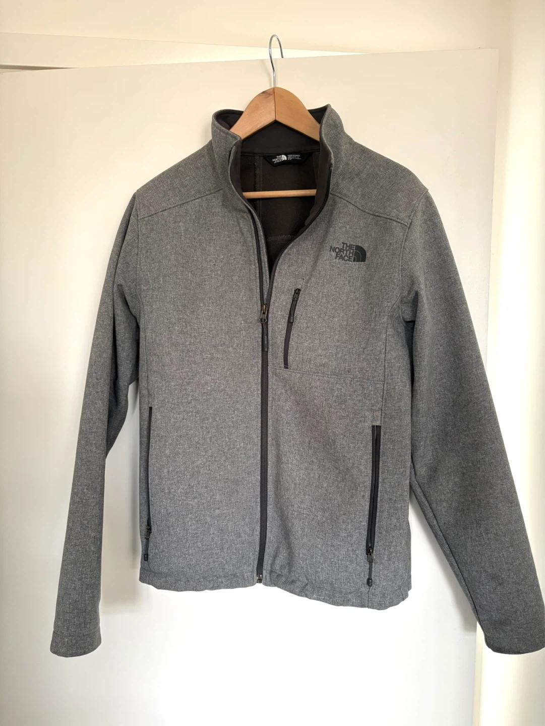 The North Face Men's Softshell Jacket - Grey - Size S/P