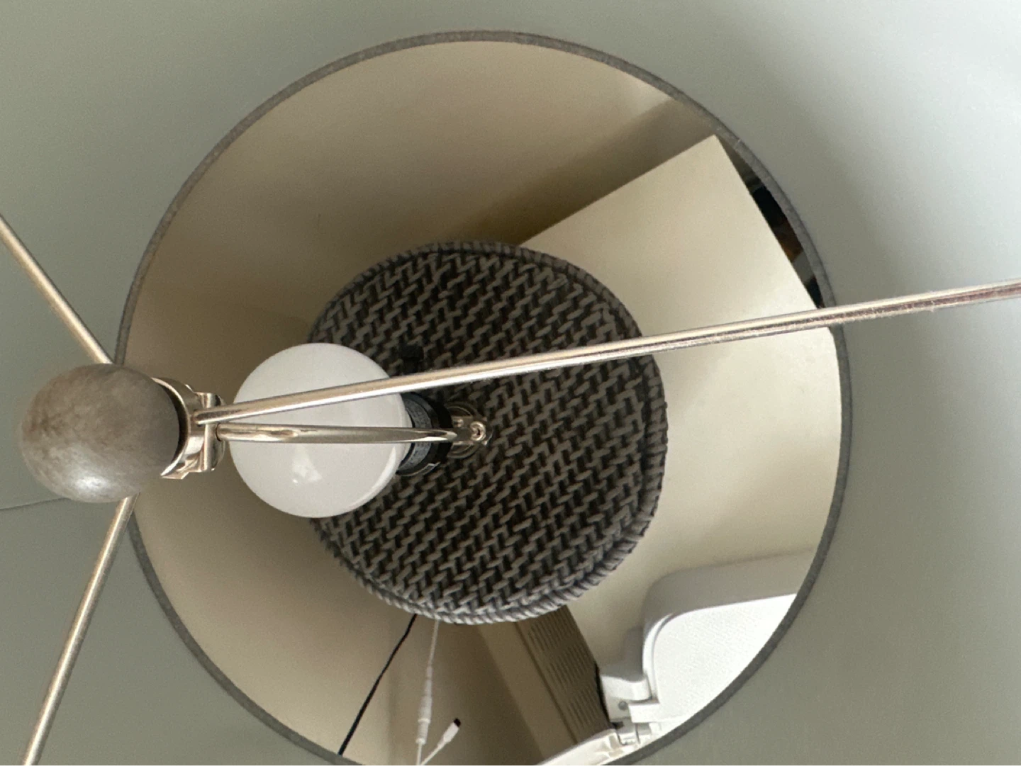 Table Lamp with Woven Base - photo 2