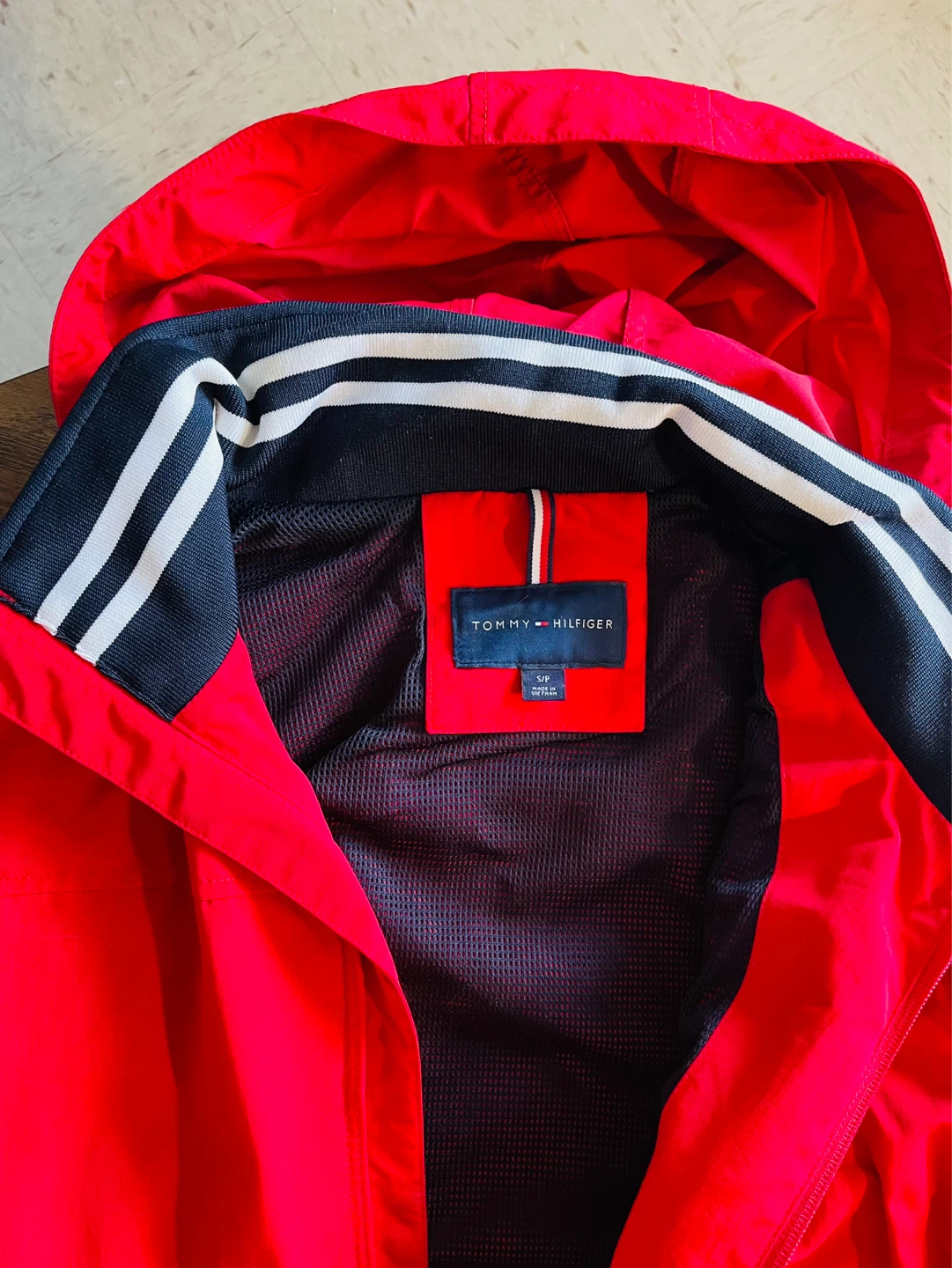 Tommy Hilfiger Red Hooded Jacket - Size S - photo 2