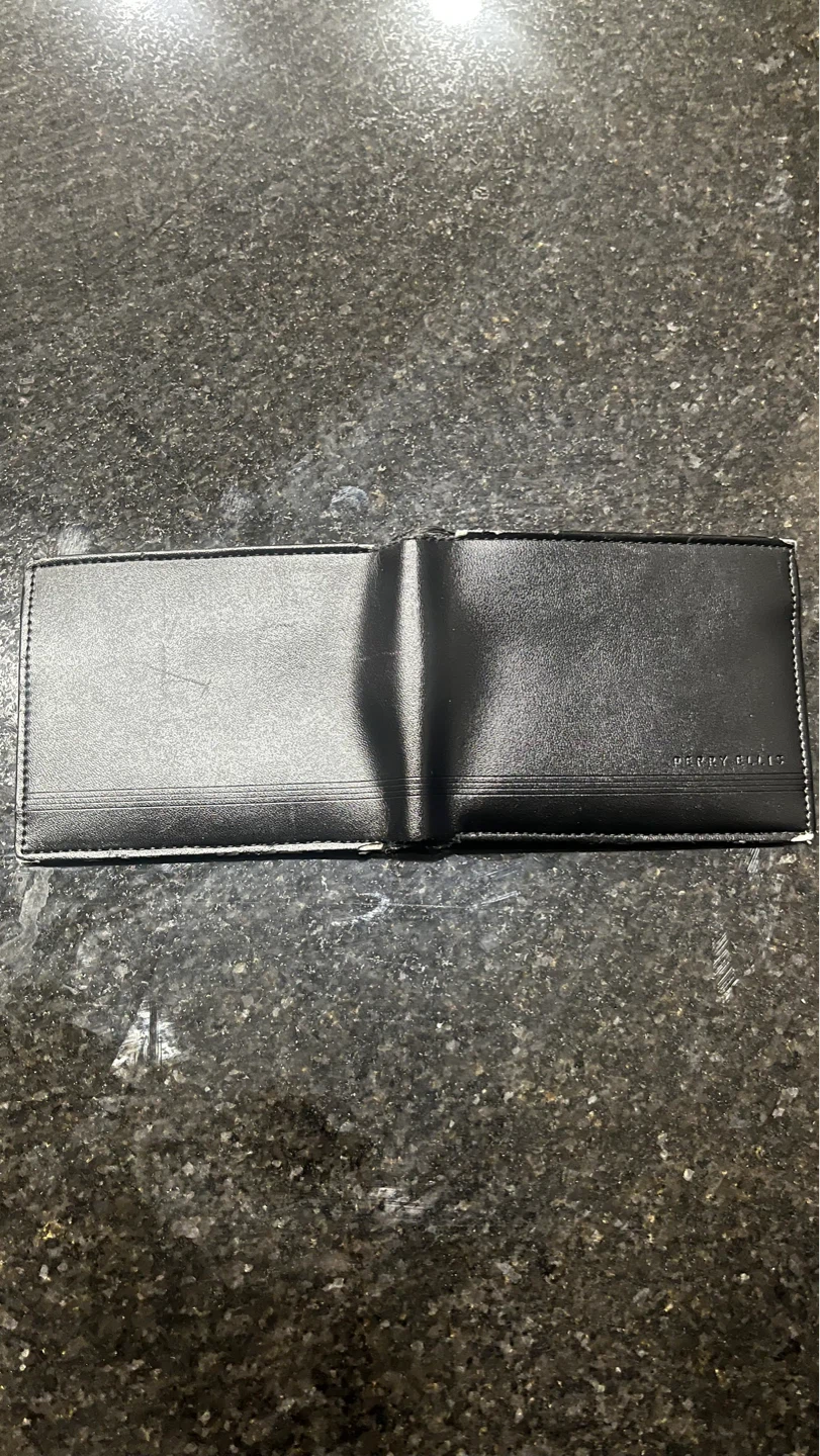 Perry Ellis Black Leather Bifold Wallet - photo 5