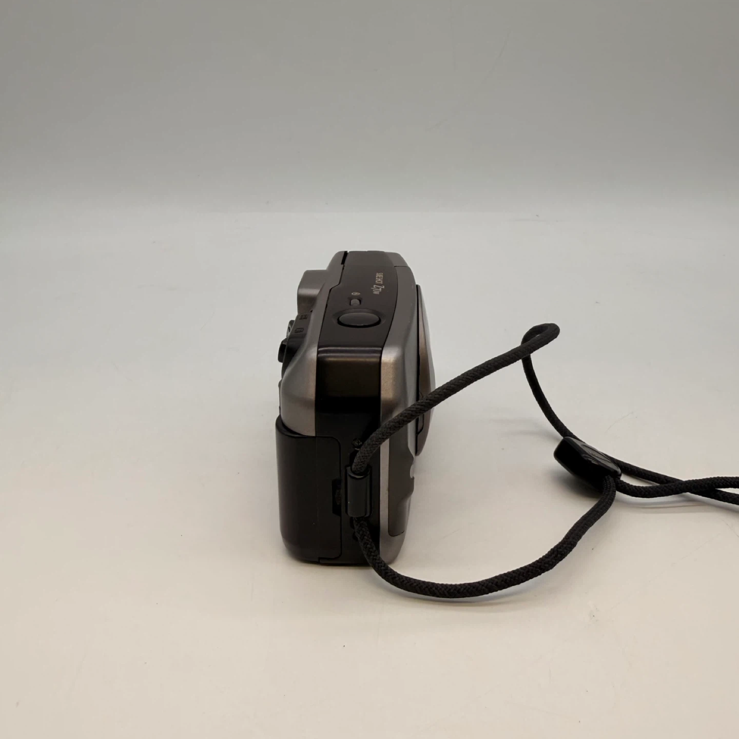Canon Z70W 35mm Point and Shoot Camera with Case - photo 4