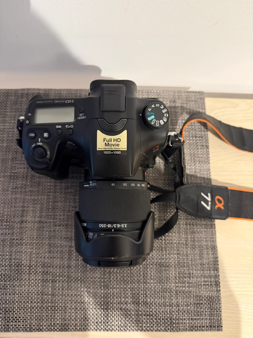 Sony Alpha a77 Digital Camera with 18-250mm Lens - photo 2