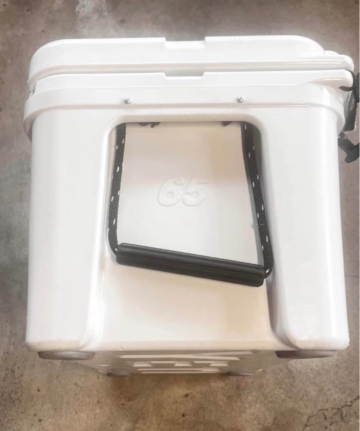 Yeti Tundra 65 Cooler - photo 4