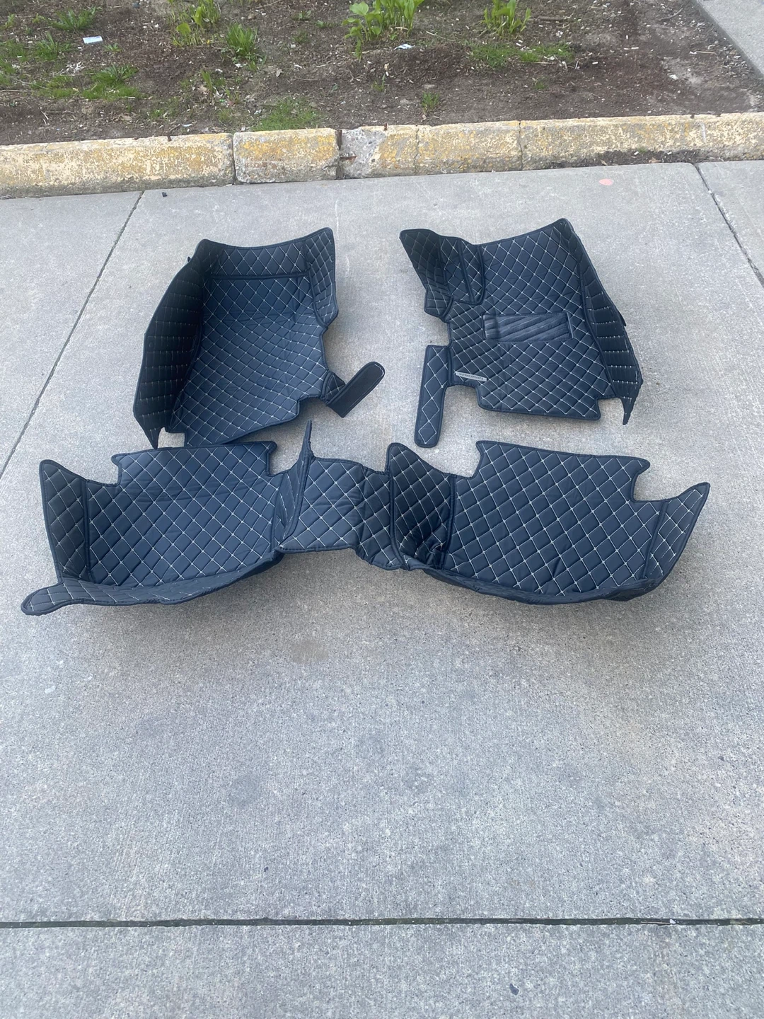 Car Floor Mats Set - photo 2