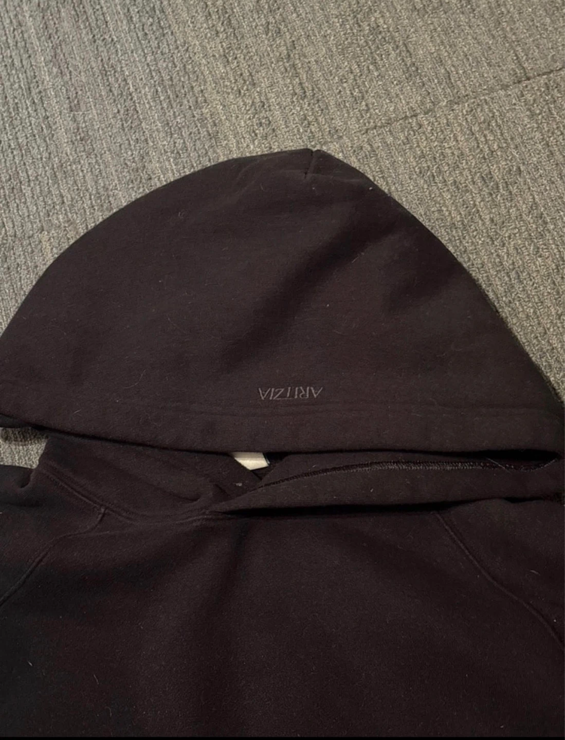 Aritzia Mega Hoodie szM - photo 3