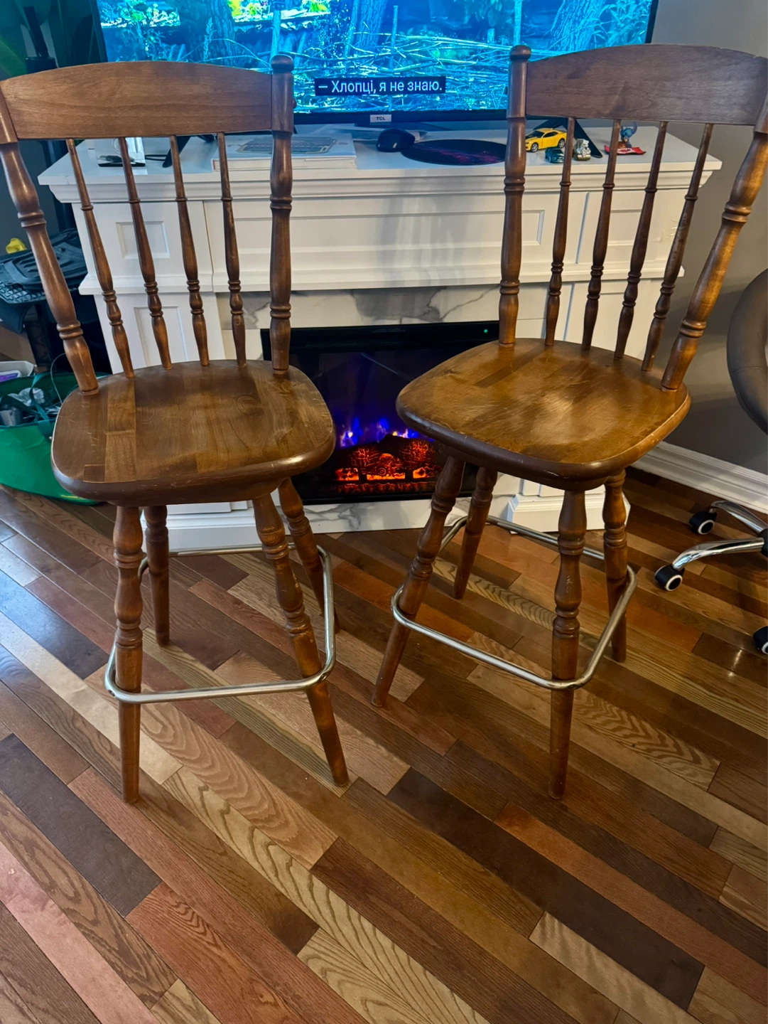 Wooden Bar Stools (Set of 2) - photo 2