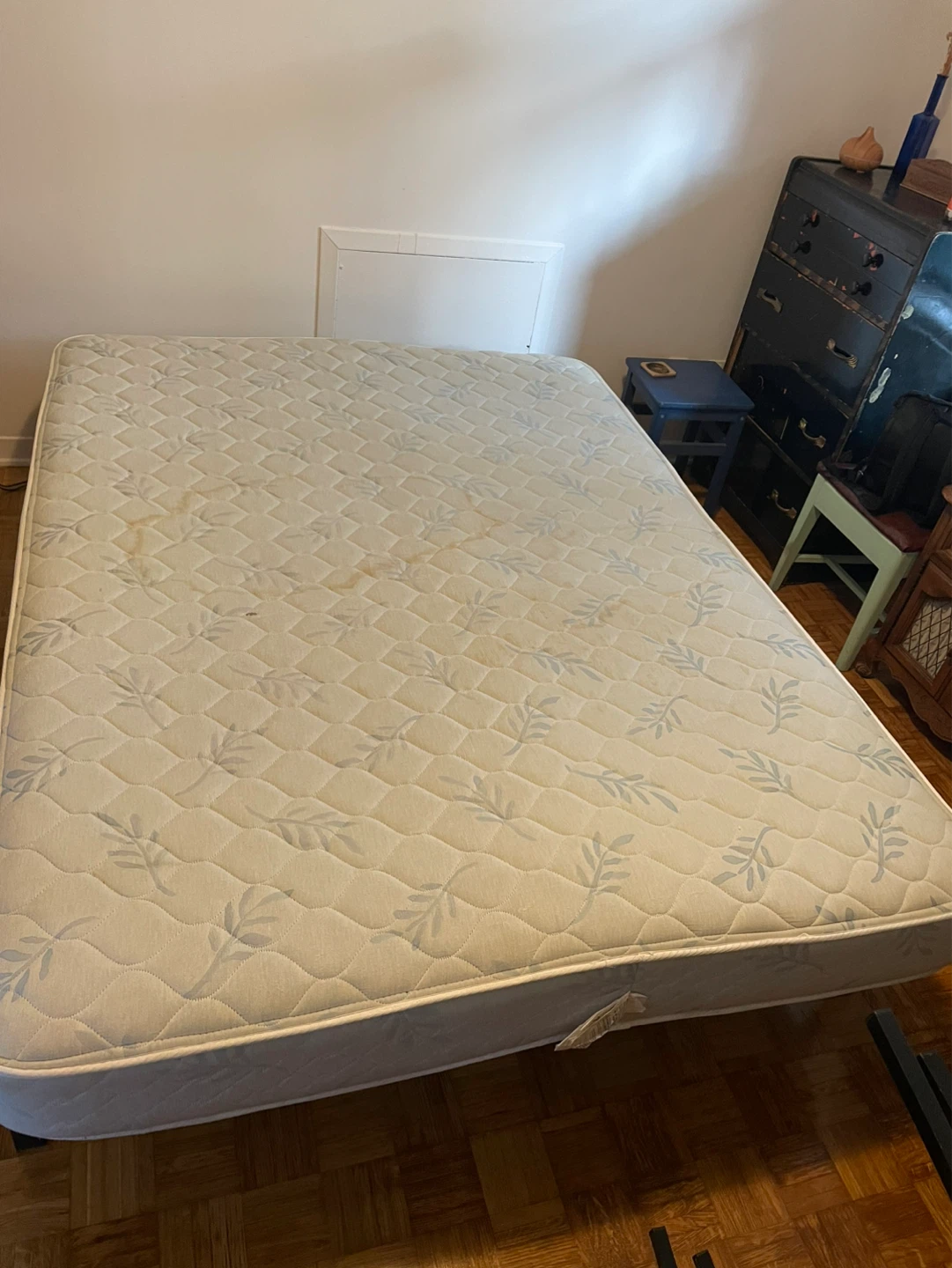 Queen mattress + foam topper