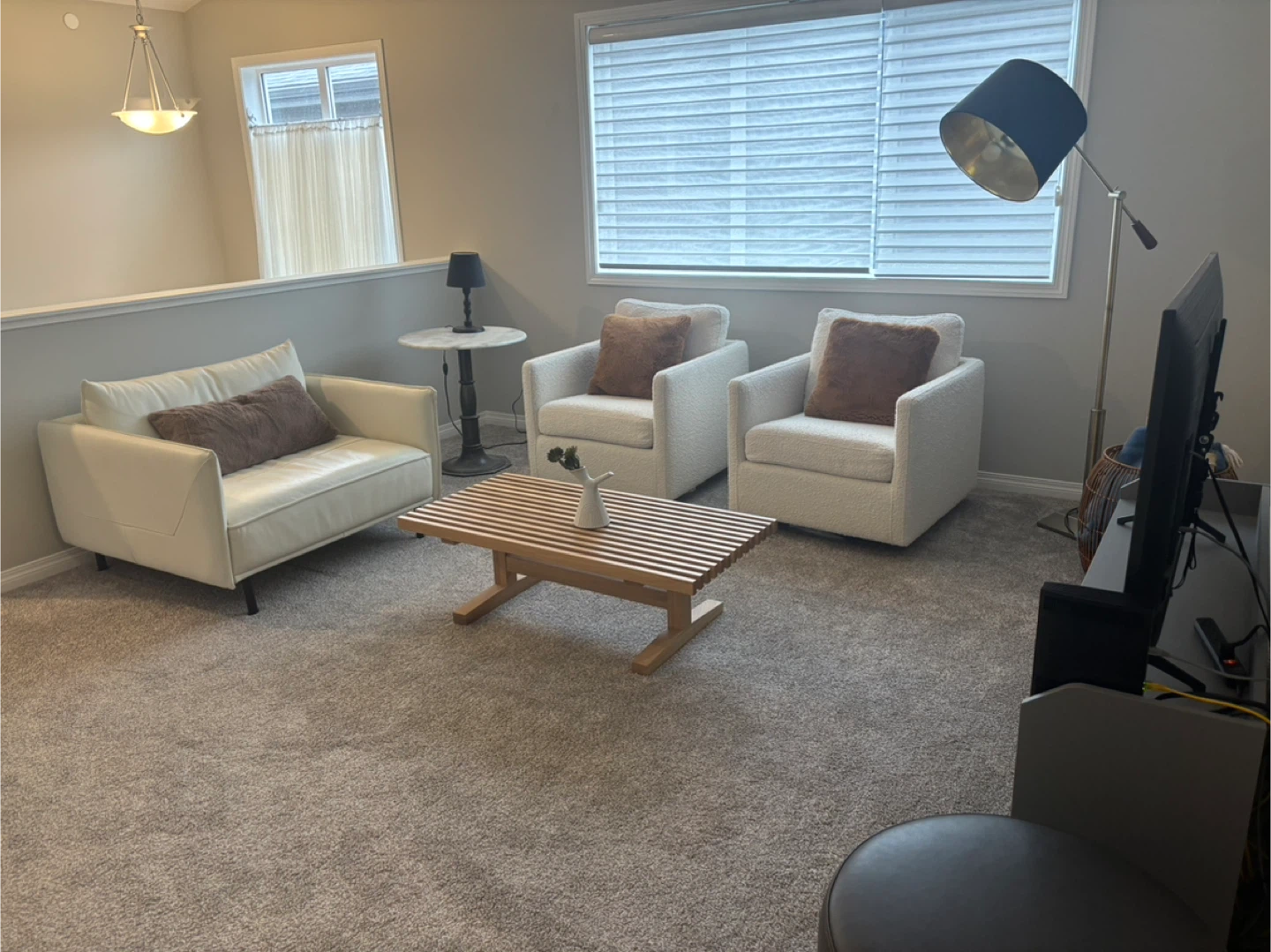 Moving Sale：Complete your Living Room within $