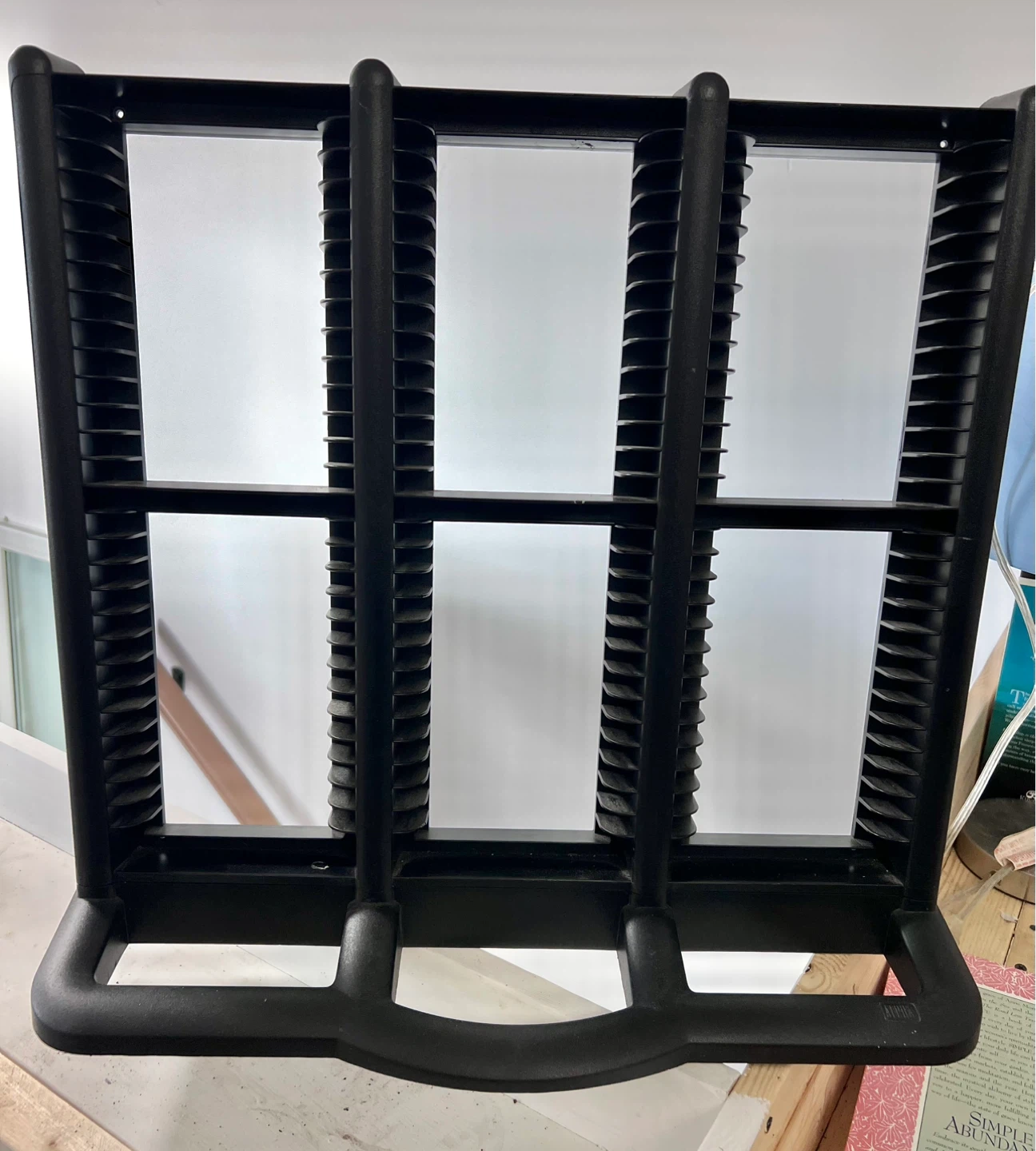 CD RACK 39-cd capacity