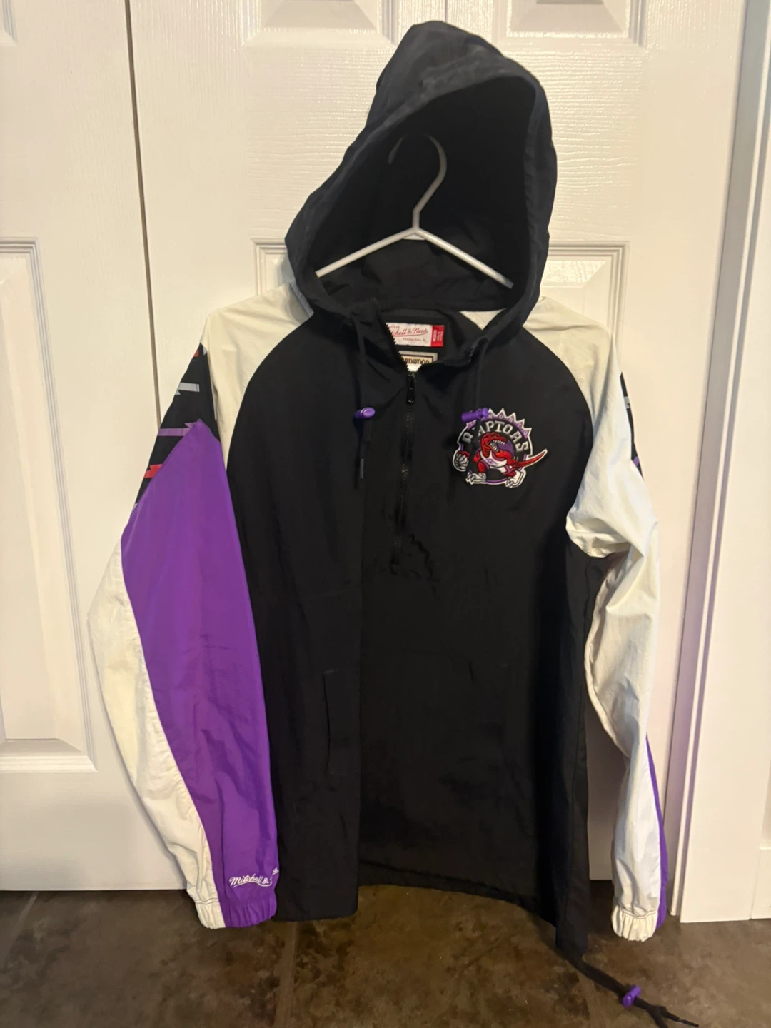 Mitchell & Ness Toronto Raptors Jacket - photo 2