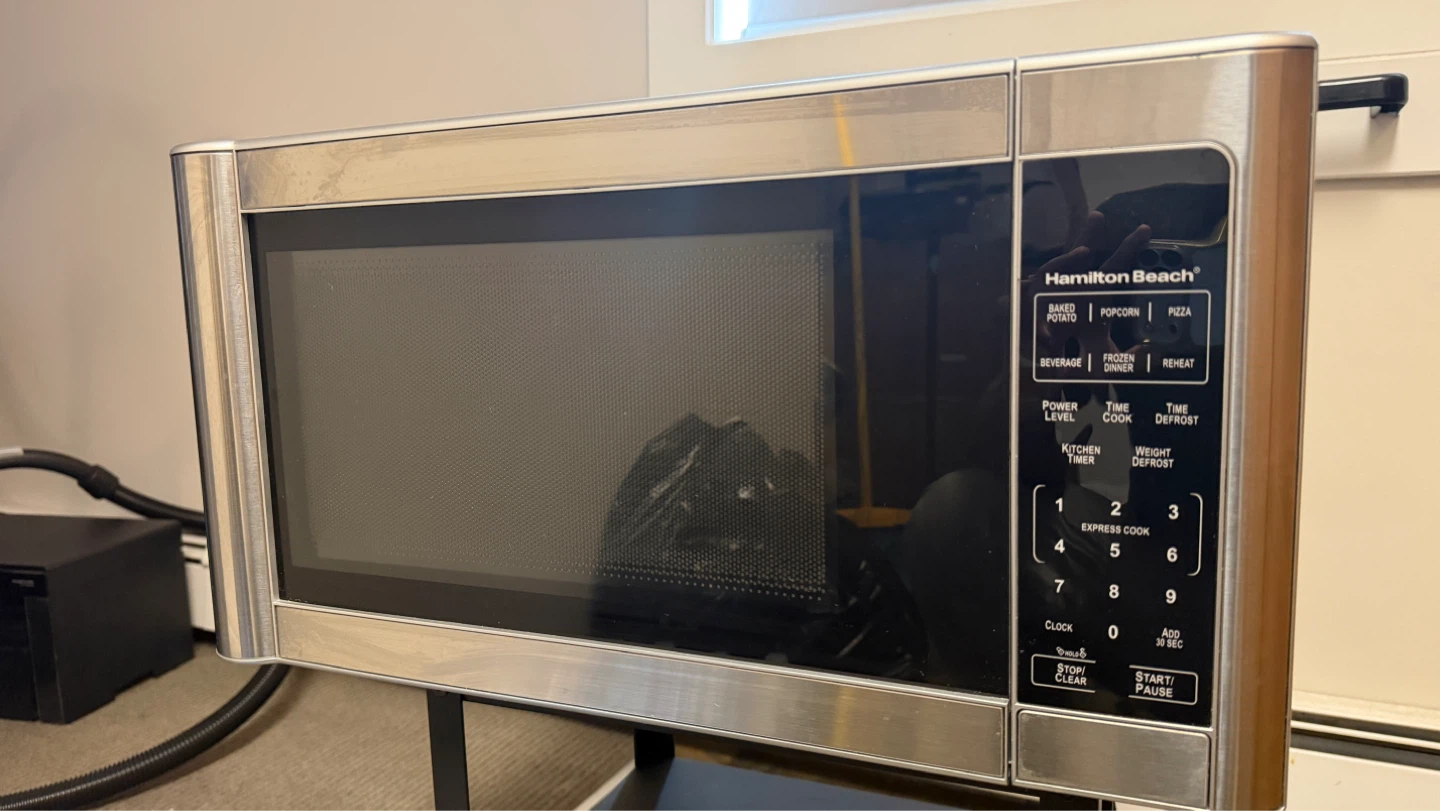 Hamilton Beach 1000W Microwave Oven