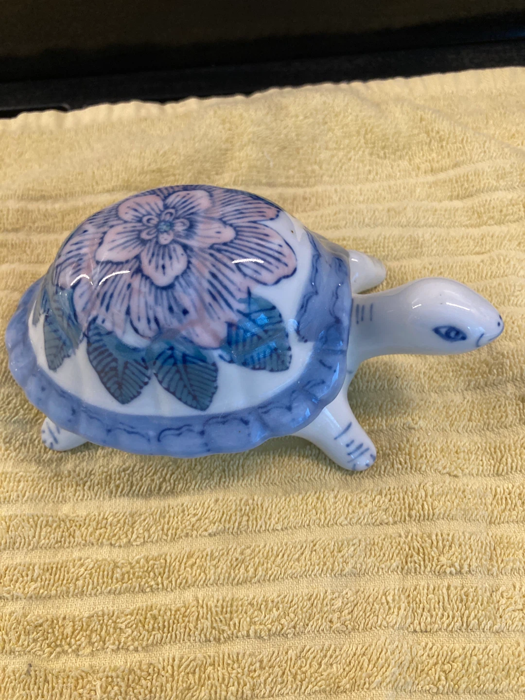 Ceramic Turtle Trinket Box