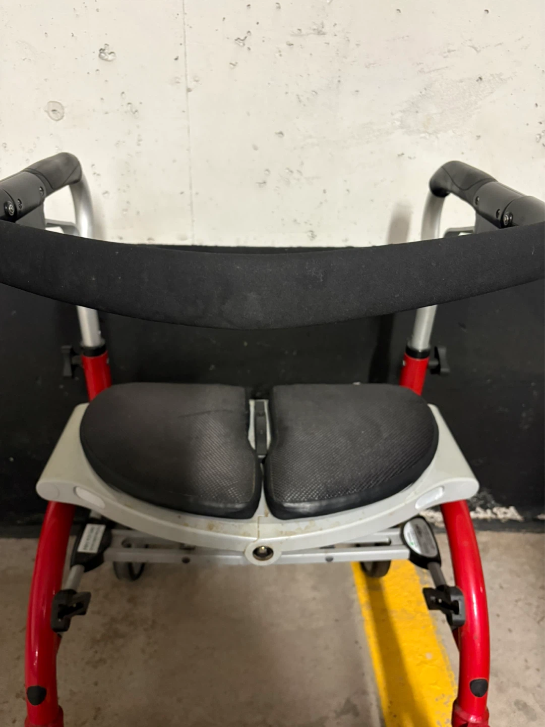 Red and Silver Walker with Seat - photo 2