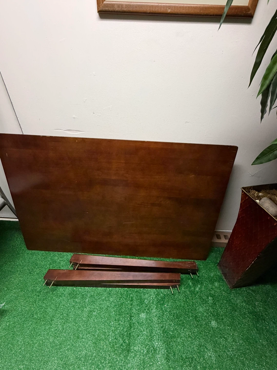 High-quality solid wood dining Table in disassembled form - photo 2
