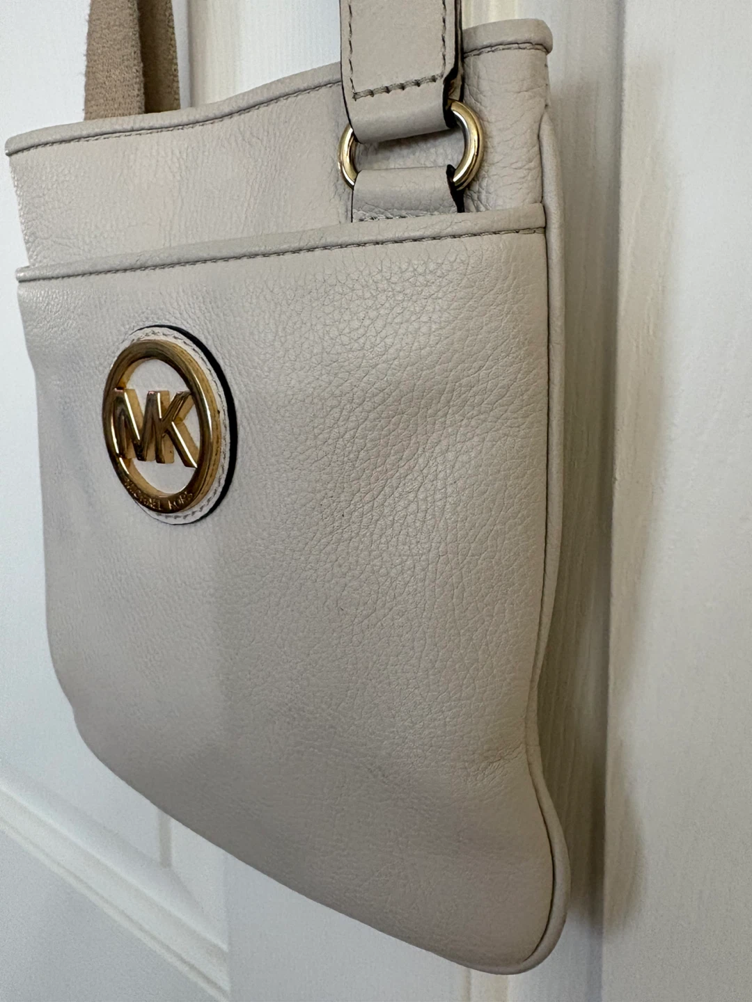 Michael Kors Cream Leather Crossbody Bag - photo 4