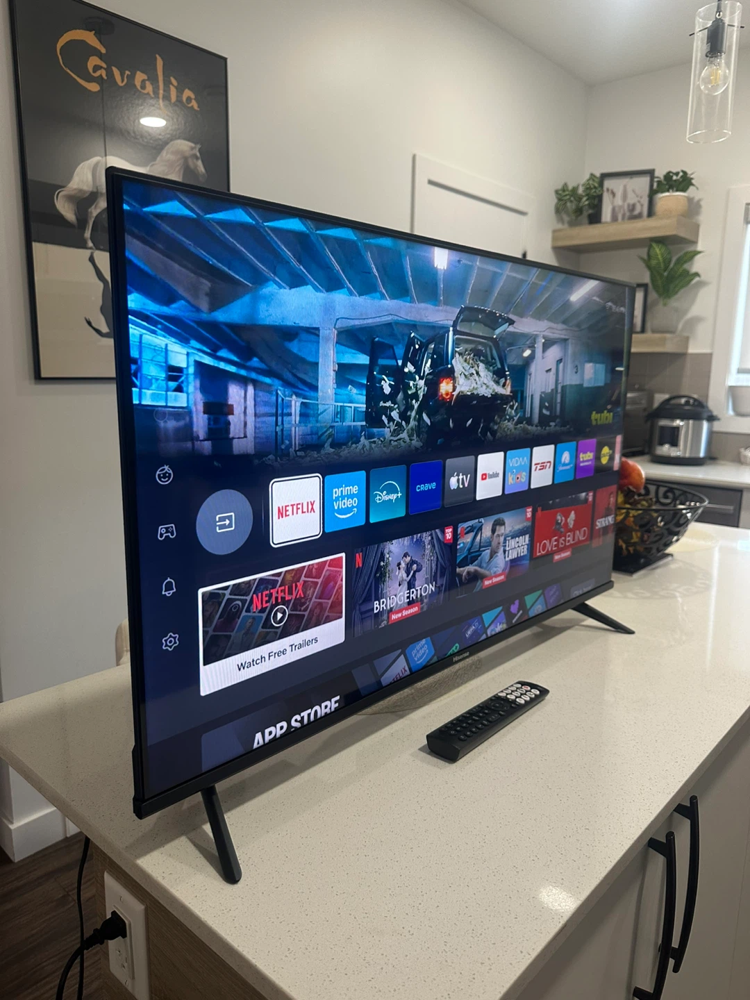 55-inch Hisense 4K UHD Smart TV – Like New Condition