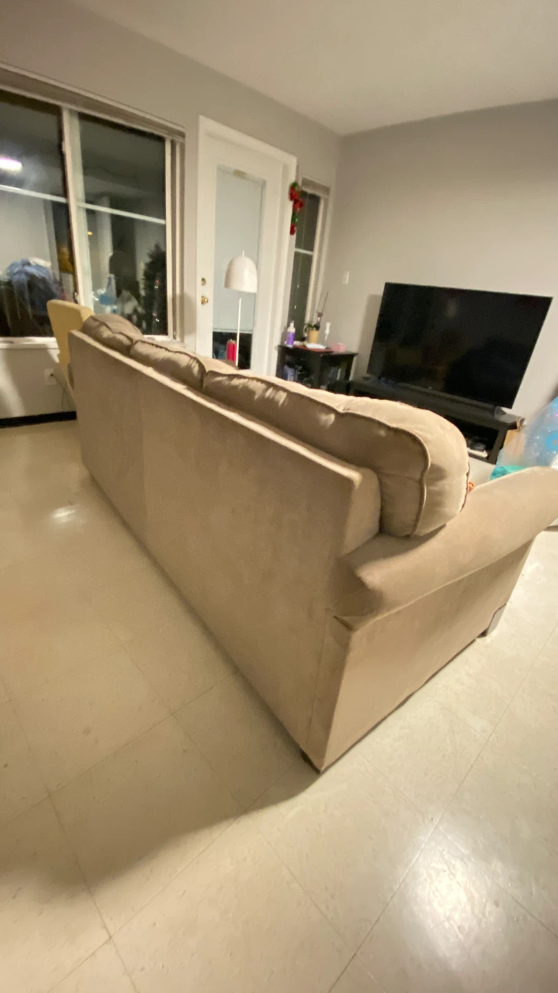 Gave away Cozy 3-Seater Sofa / couch FREE! - photo 2