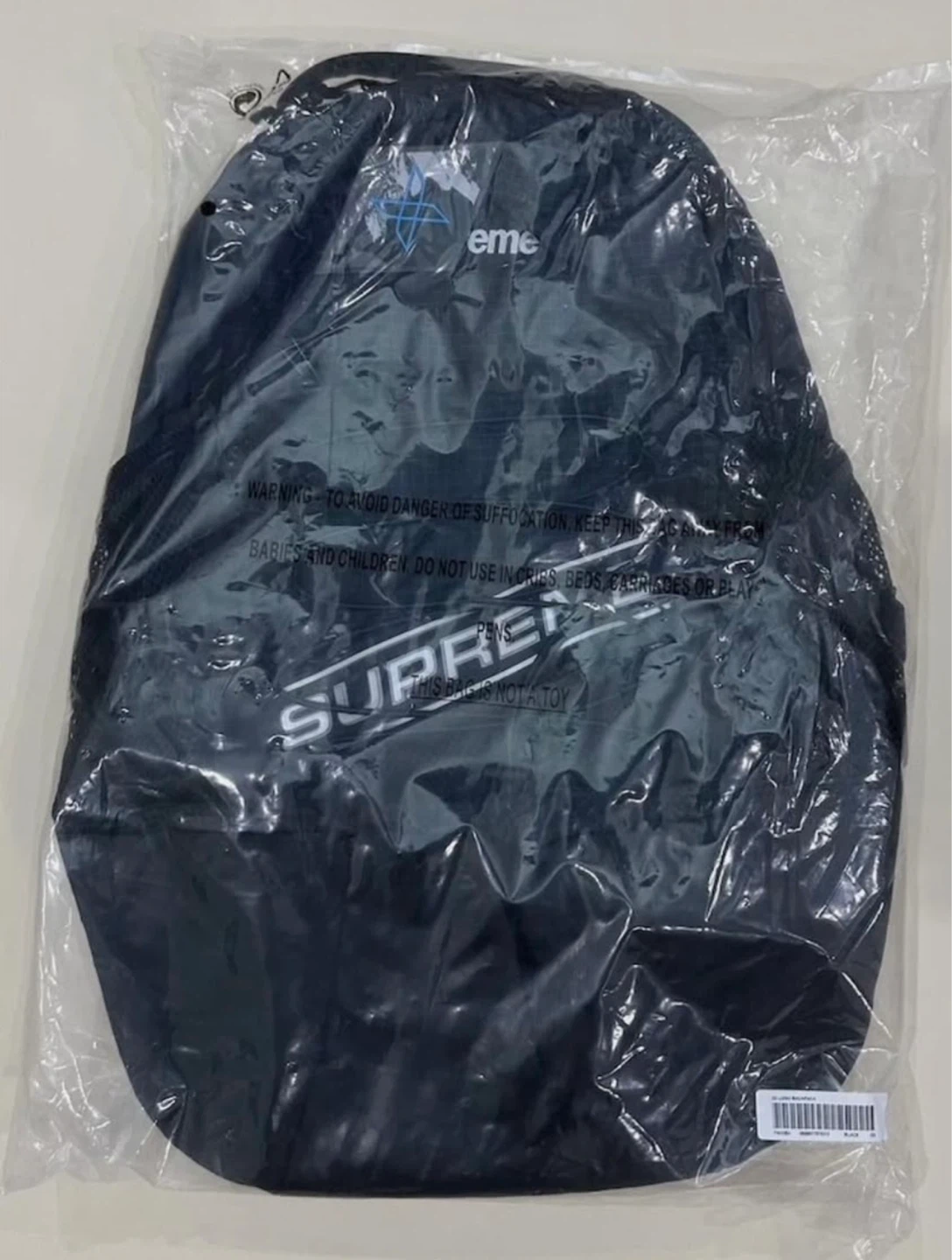 FW23 Supreme Backpack (Black) - photo 4