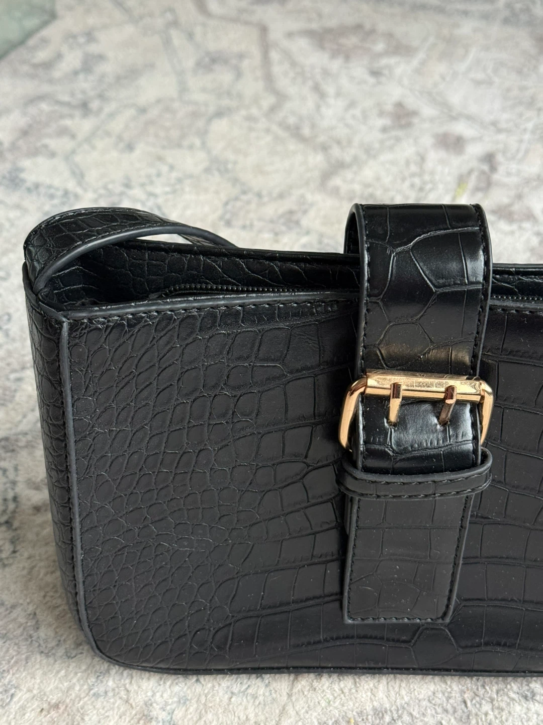 L.A. Express Black Croc Embossed Shoulder Bag - photo 3