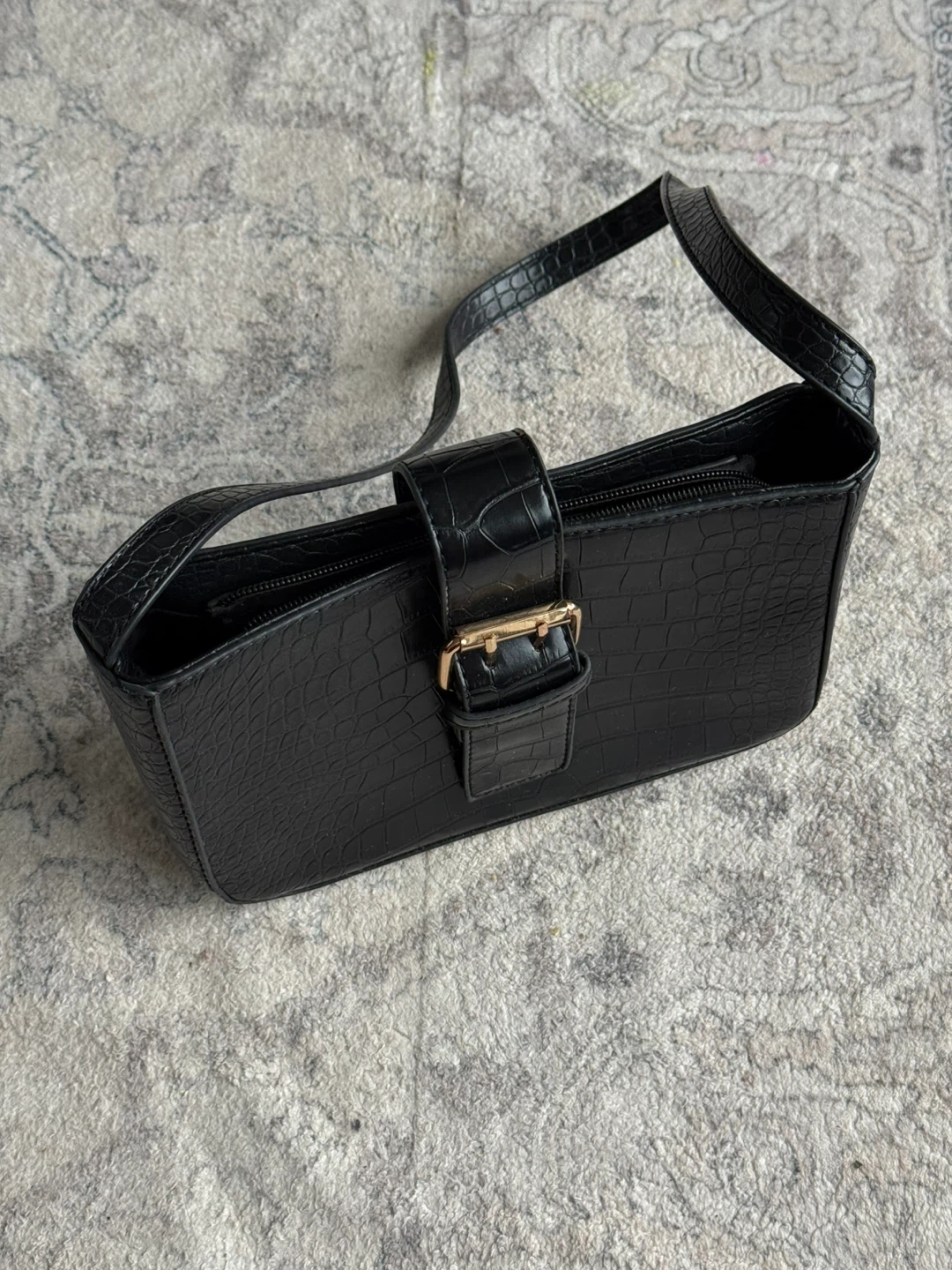 L.A. Express Black Croc Embossed Shoulder Bag
