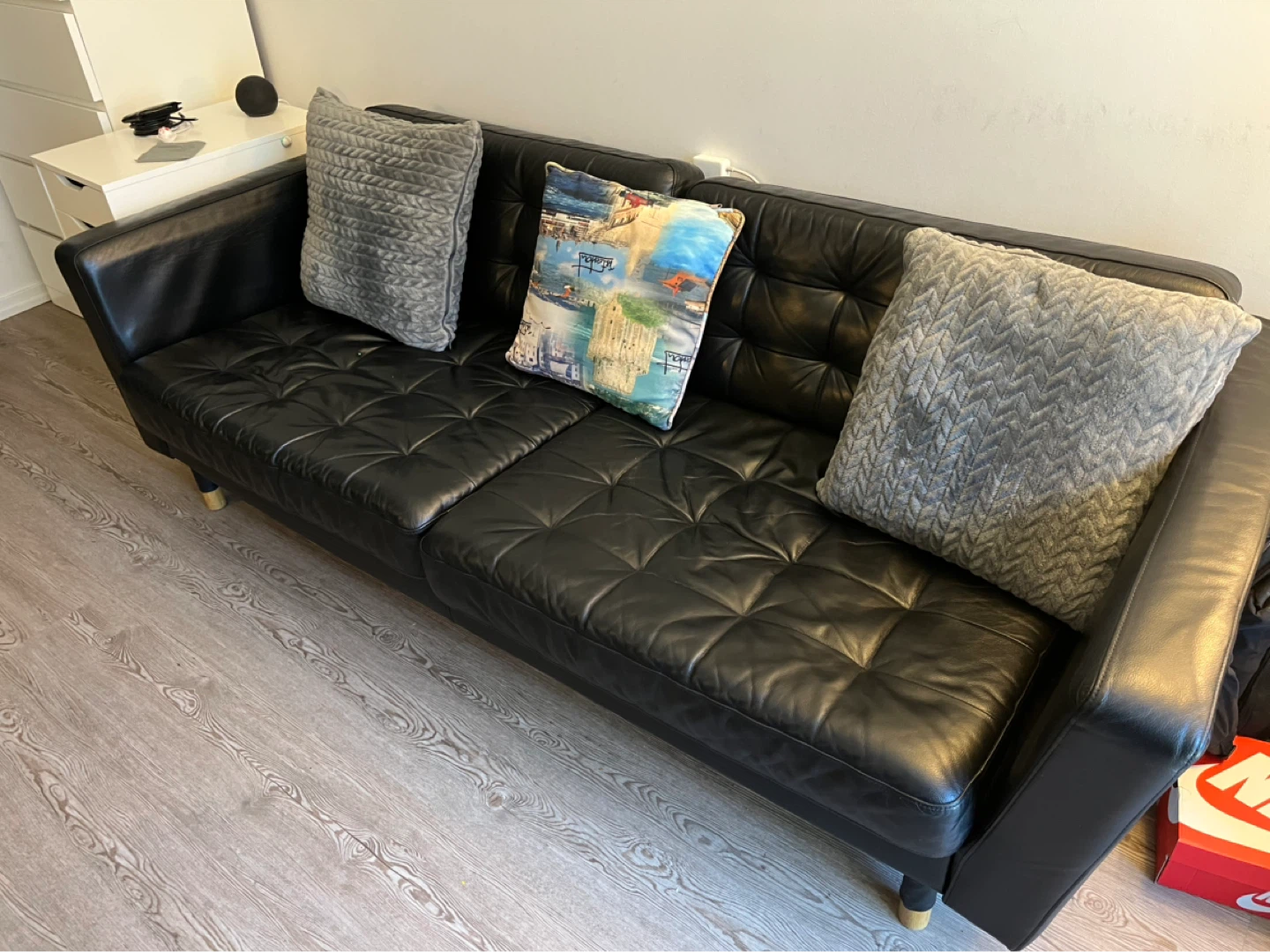 Black Leather IKEA Landskrona sofa - photo 3