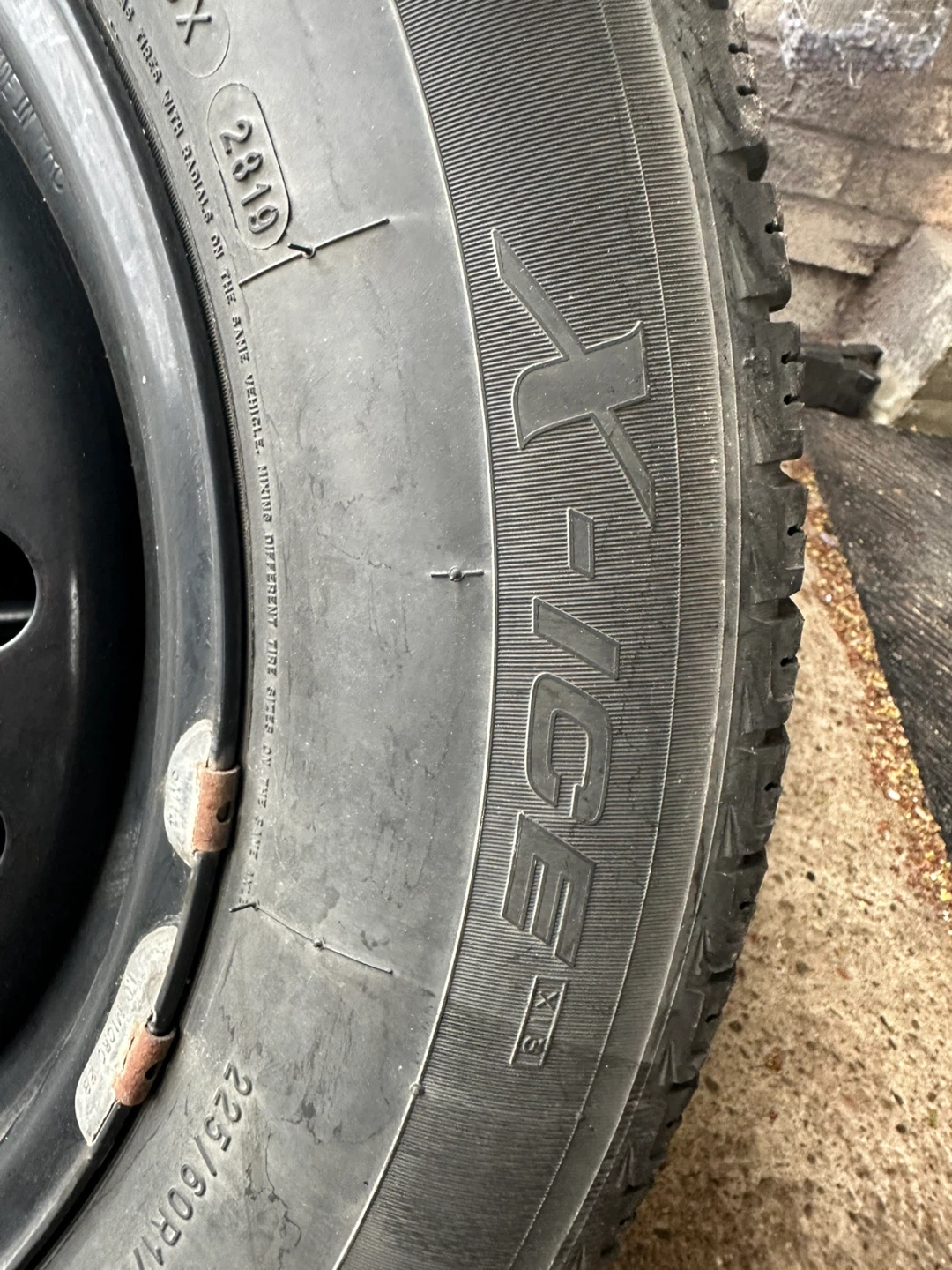 Michelin winter tires and rims - photo 5