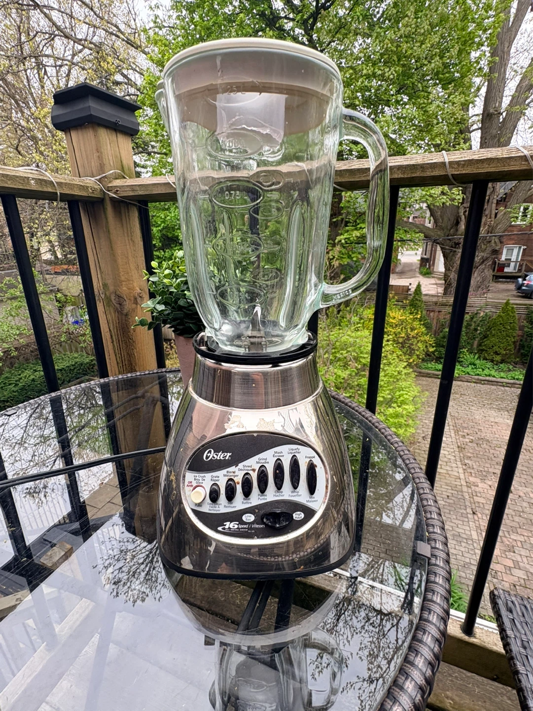 Oster Blender (used)