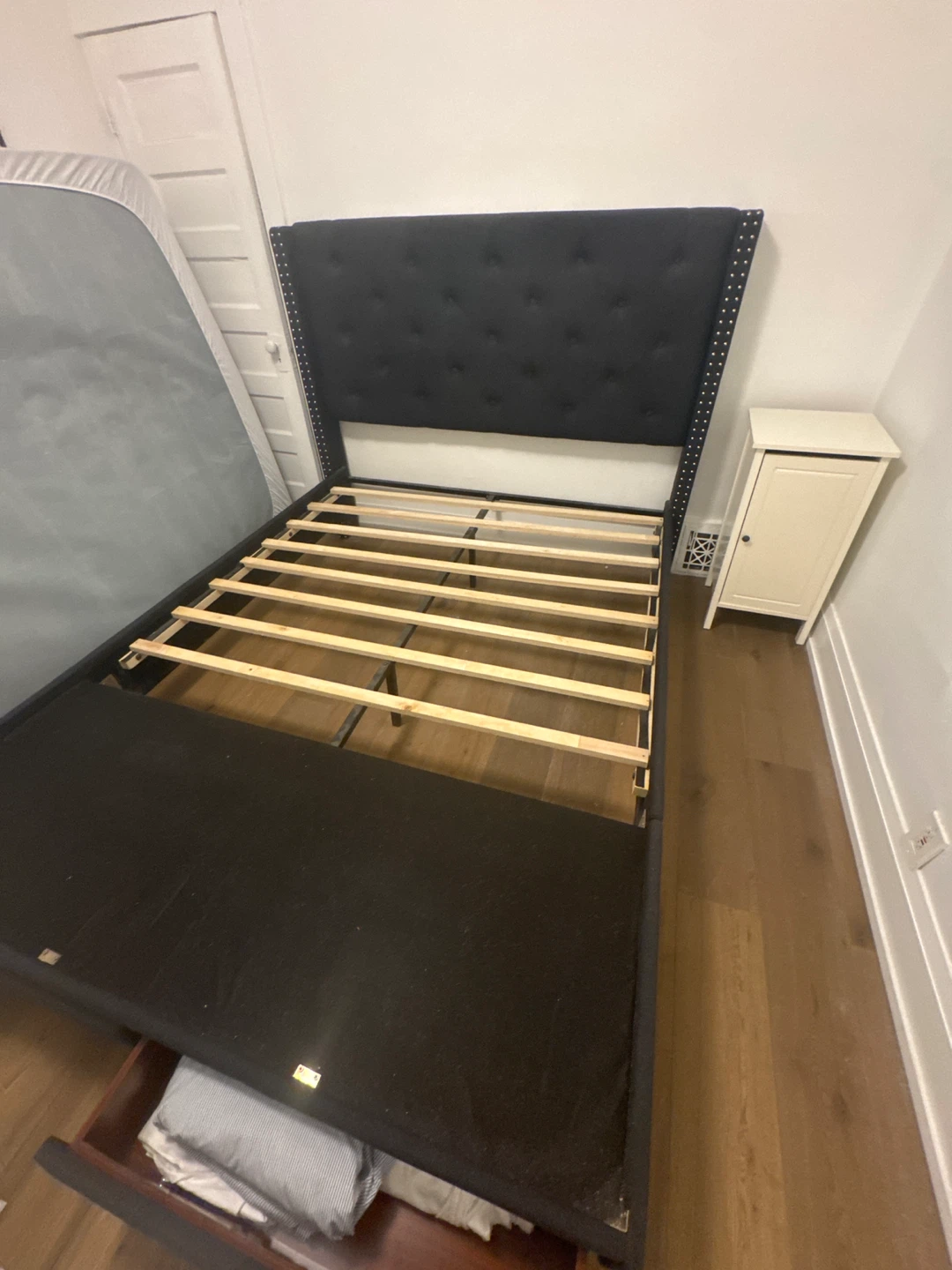 Tufted Upholstered Bed Frame with Storage Drawers - photo 4